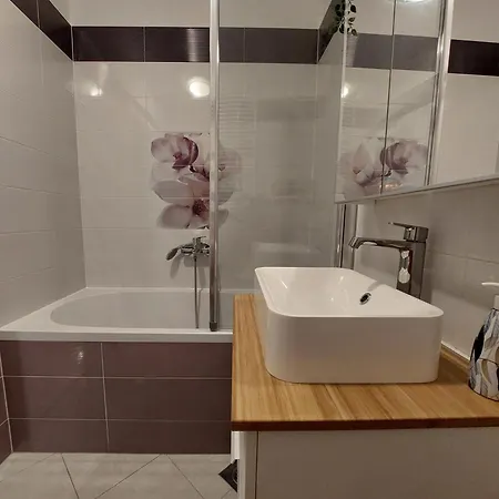 Tony Close To Everything Apartment *