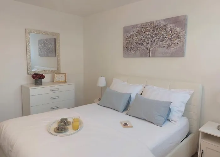 Tony Close To Everything * Сплит